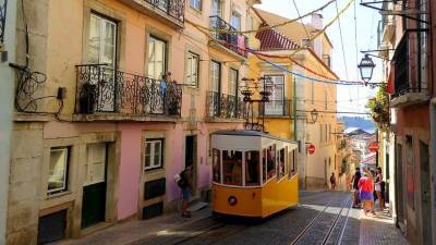 Португалия может разрешить въезд туристам из большинства европейских стран
