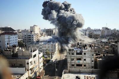 Израиль разбомбил 11-этажное здание в Газе с офисами СМИ
