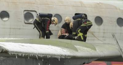 Горящий самолёт, разлив топлива и эвакуация пассажиров: в «Храброво» прошли учения МЧС