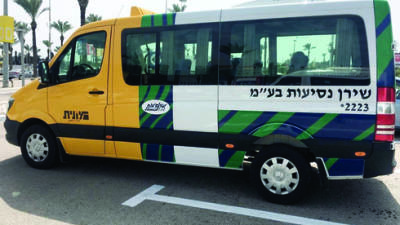 Жители Петах-Тиквы в гневе: куда делась маршрутка до Тель-Авива