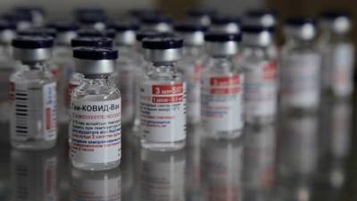 Эквадор зарегистрировал российскую вакцину