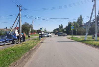 В Азовском районе в ДТП пострадали женщина и ребенок