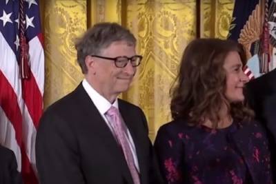 Супруга Билла Гейтса получила акции на миллиарды долларов