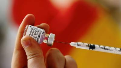 COVID-19: Во Франции каждый пятый получил хотя бы одну дозу вакцины