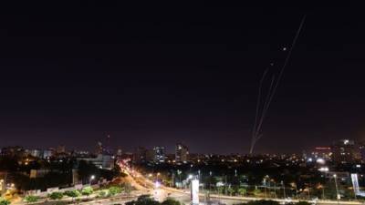 Ракетный залп по югу и центру Израиля: воздушная тревога в Гуш-Дане и Бен-Гурионе