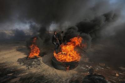 Йонатан Конрикус - Во всем городе Газа после серии взрывов вырубилось электричество - mk.ru - Тель-Авив