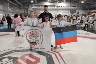 Донецкие каратисты завоевали 7 наград в Алтайском крае