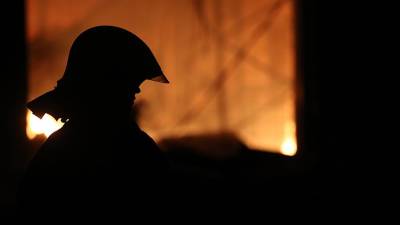 Крупный пожар на пилораме в Екатеринбурге ликвидировали
