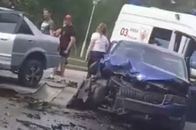 В Новоуральске в массовом ДТП пострадали два человека