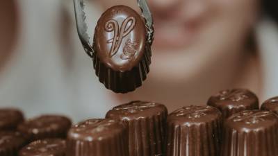 Врачи опровергли свойство молочного шоколада снижать давление