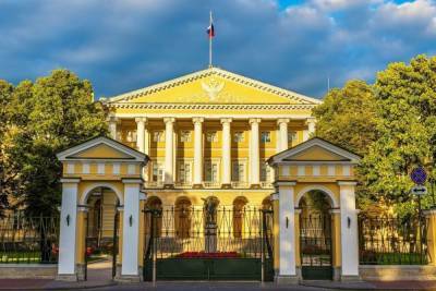 Петербуржцы сэкономят на пенях и комиссиях платежей за капремонт