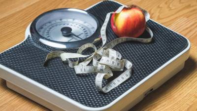 Названы пять привычек, которые останавливают процесс похудения