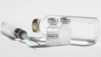 Врач из Уфы перечислил главные противопоказания для вакцинации от COVID-19