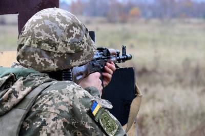 На Донбассе получил ранение украинский военнослужащий: воин – в больнице