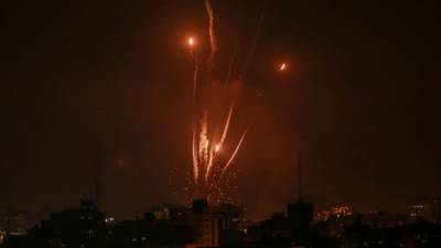 Боевое крыло ХАМАС за сутки выпустило более 120 ракет по Израилю