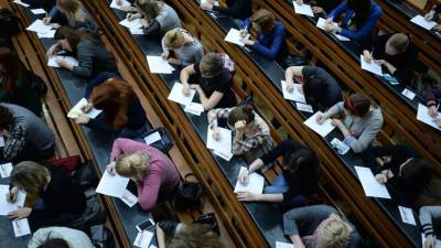 В РАН отмечают снижение качества подготовки выпускников вузов в России