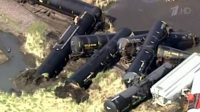 Последствия серьезной железнодорожной аварии устраняют в американской Миннесоте