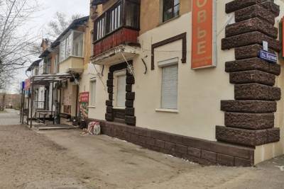 Предприниматель убрал незаконную пристройку на тротуаре по улице Угданская в Чите