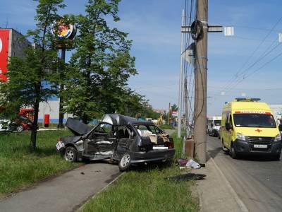В Челябинске водитель отечественной легковушки погиб в ДТП с иномаркой