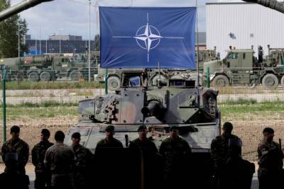 В Генштабе ВС Белоруссии заявили о развитии военной инфраструктуры НАТО у границ страны