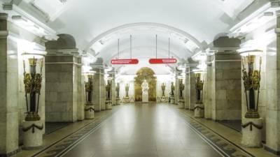 Известные петербуржцы рассказали, чем должно пахнуть городское метро