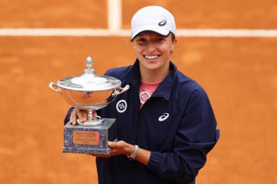 Швентек стала чемпионкой турнира WTA в Италии