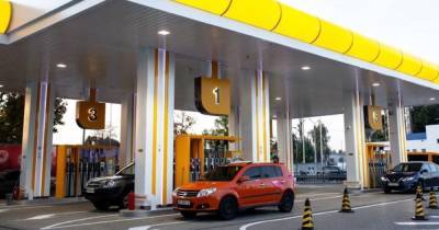 Сети АЗС Украины массово прекращают продажу премиального топлива из-за решения правительства: список компаний