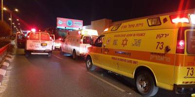Более 60 человек пострадали при обрушении трибуны в синагоге в Гиват-Зееве