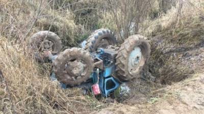 Водитель трактора погиб в ДТП в Ленобласти