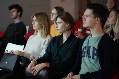 Столичные школьники и студенты приняли участие в IT-хакатоне в Обнинске