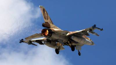 Истребители Израиля ведут огонь по «террористическим целям» в Газе