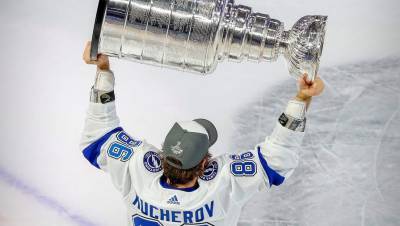 Дубль Кучерова принес «Тампе» победу над «Флоридой» в матче плей-офф НХЛ