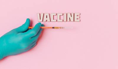 Российский врач назвал категории пациентов с противопоказаниями к вакцинации от COVID-19