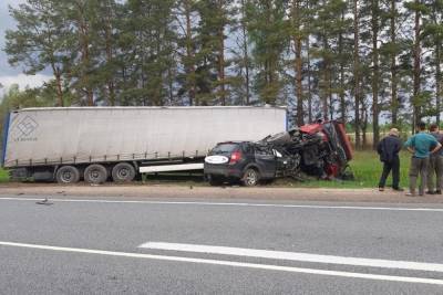 Авария с двумя смертями произошла на шоссе Ярославль - Кострома