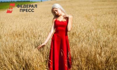 Кому нельзя носить красный: советы Александра Васильева