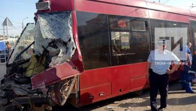 Четыре человека пострадали в результате аварии с участием трамваев в Казани