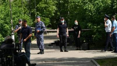 Мужчина напал на прохожих в Екатеринбурге, есть жертвы