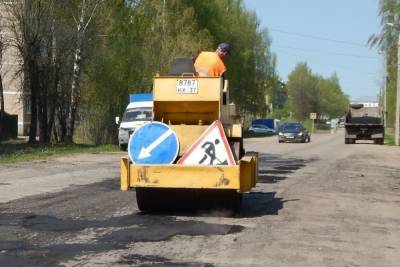 В Иванове начались ремонтные работы на одной из самых разбитых улиц