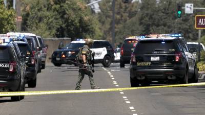 В результате стрельбы в Калифорнии погибли два человека