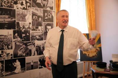 Жириновский считает ЛДПР «девственницей на политическом поле»