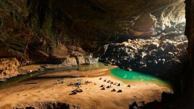 Шондонг – самая большая пещера в мире, расположенная во Вьетнаме