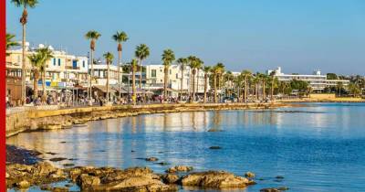 Кипр смягчил ограничения для туристов и местных жителей