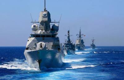 Британский военный корабль перехвачен российским флотом