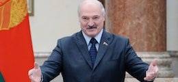 Лукашенко одолжит в России 100 млрд рублей