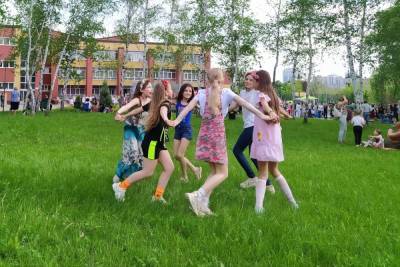 Школьные лагеря примут 36 тысяч детей ДНР