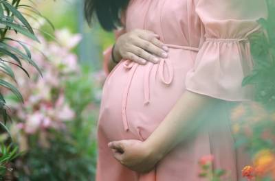 Дочь Заворотнюк обсудила с поклонниками "идеальный" возраст для беременности
