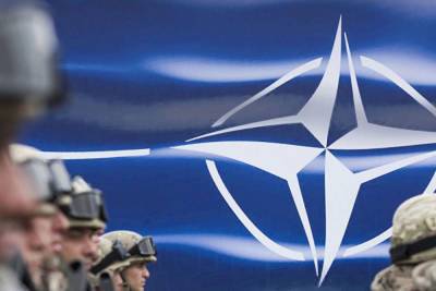 Экс-подполковник ВС США считает, что вступление Украины в НАТО грозит войной с Россией