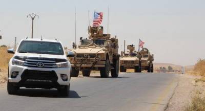 США вывезли из Сирии колонну грузовиков с краденой нефтью и зерном