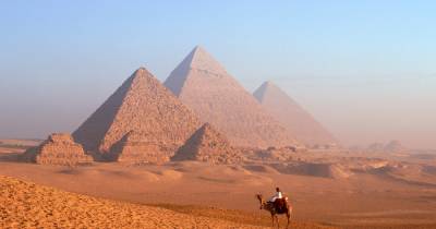 Не НЛО и не жители Атлантиды. Ученые рассказали, кто построил египетские пирамиды