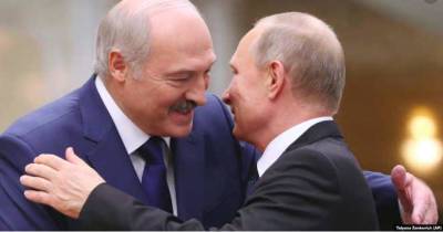 Lukashenka To Meet Putin Soon As Belarus Plans To Raise Cash